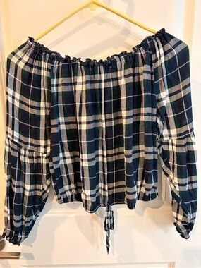 Women’s Hollister Navy, White , and Green Plaid Off-Shoulder Top Size Small